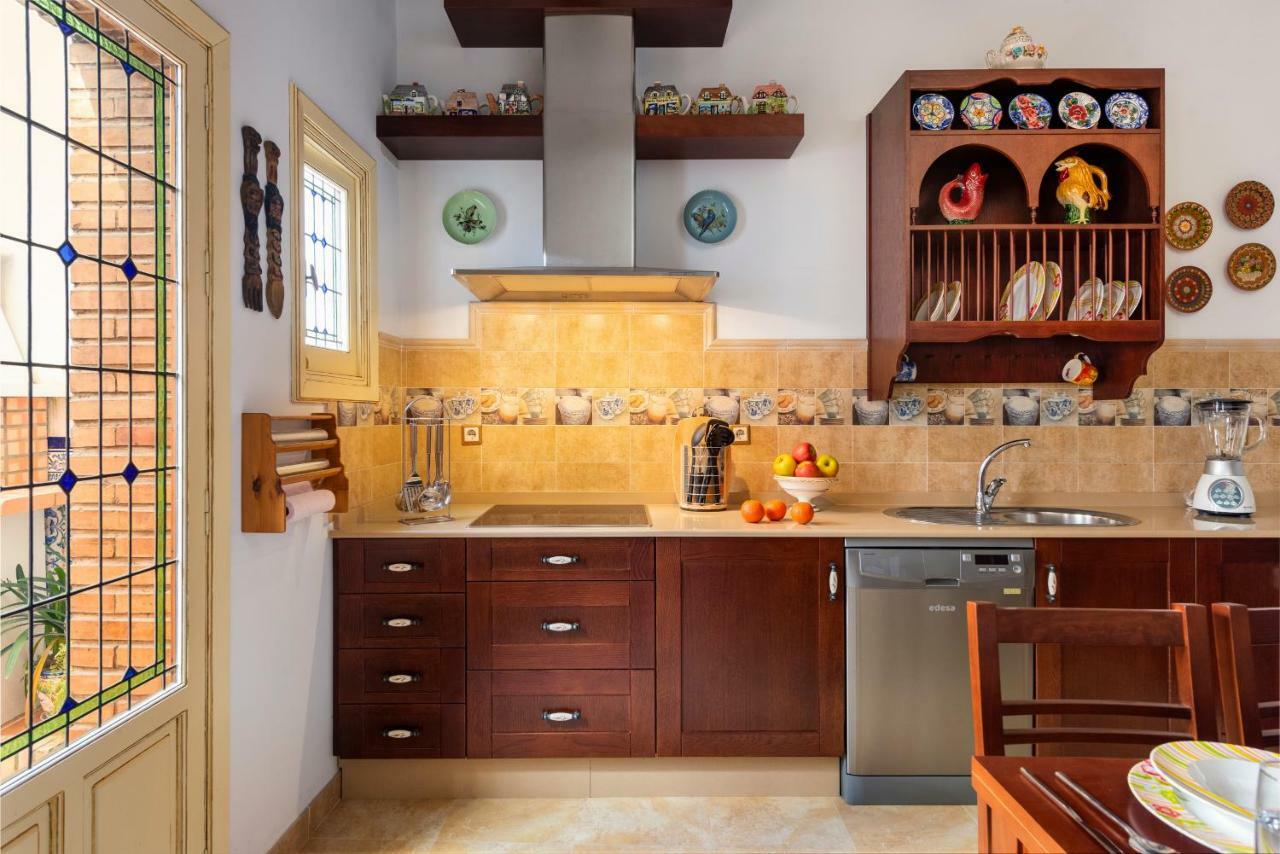 Hsh Suites Barrio Santa Cruz Севілья Екстер'єр фото