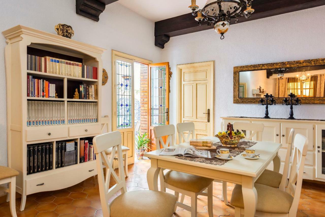 Hsh Suites Barrio Santa Cruz Севілья Екстер'єр фото
