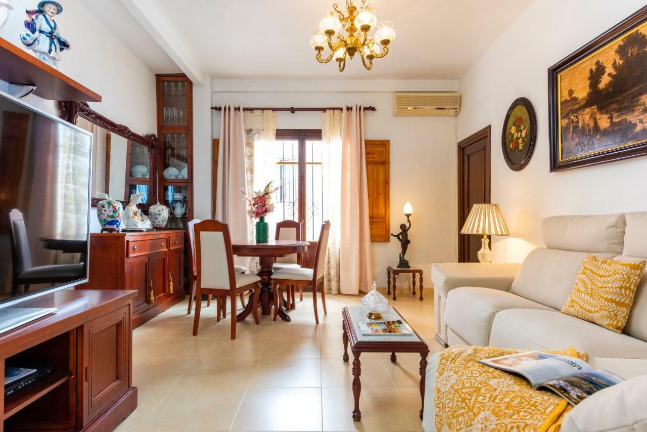 Hsh Suites Barrio Santa Cruz Севілья Екстер'єр фото