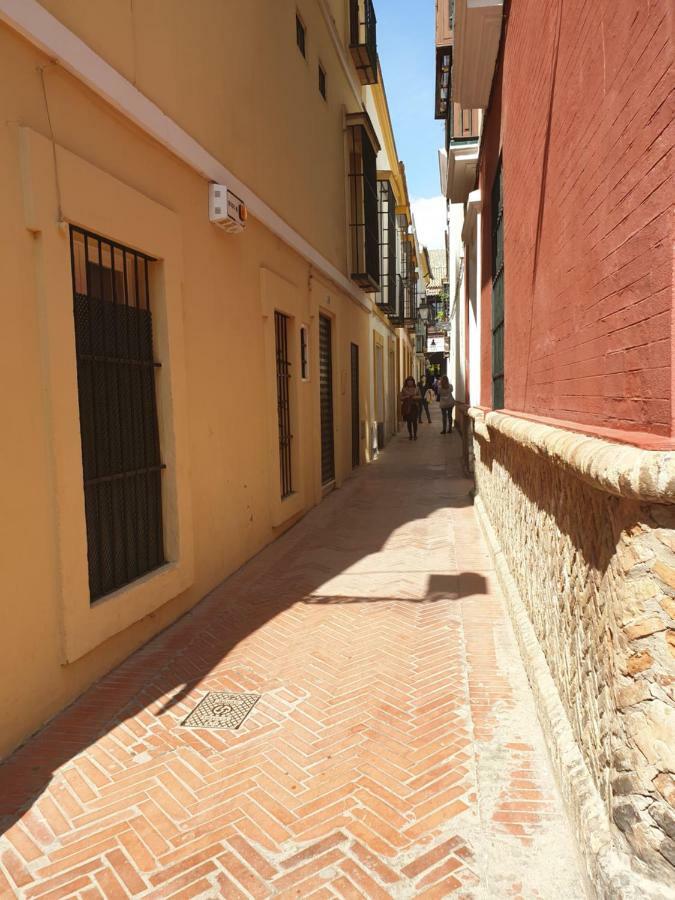 Hsh Suites Barrio Santa Cruz Севілья Екстер'єр фото